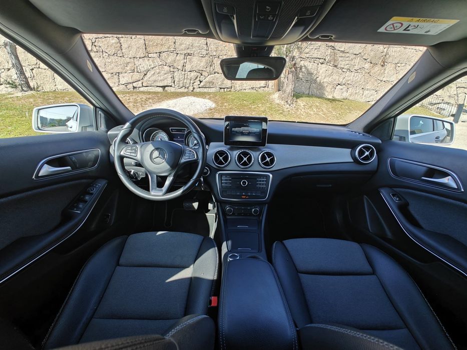 Mercedes Benz GLA 180