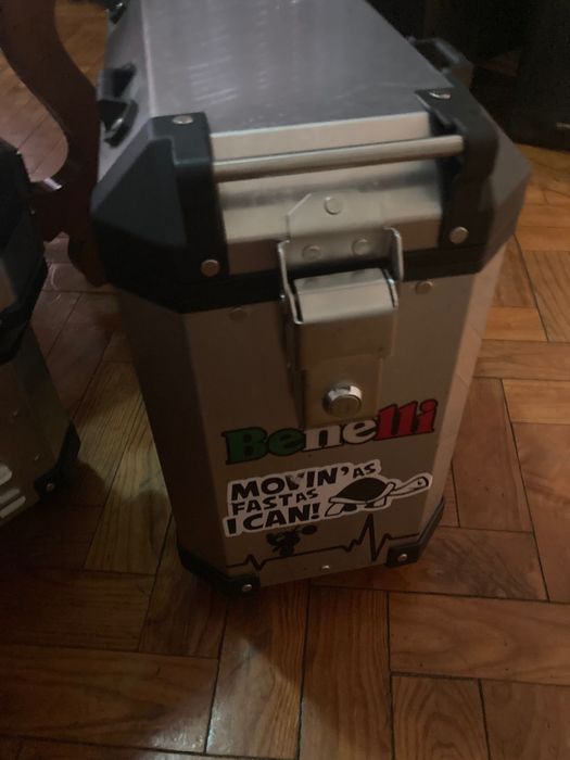 Vendo 3 malas originais de alumínio Bennelli TRK 502x