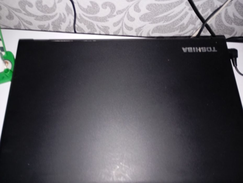 Продам ноутбук TOSHIBA