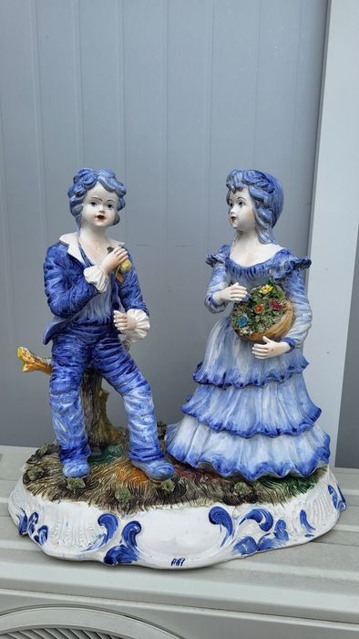 Великі вінтажні порцелянові фігури