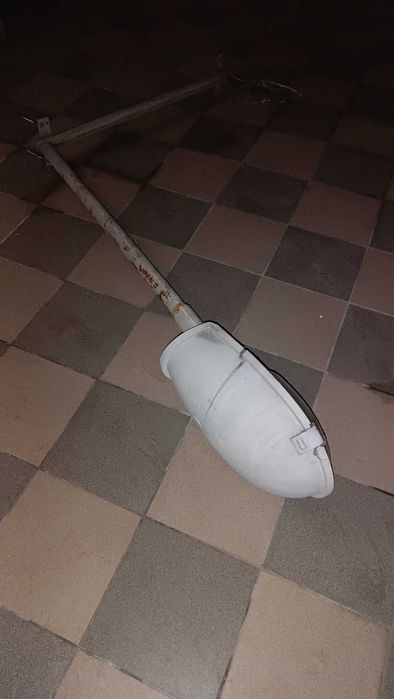 Nowa,NIŻSZA cena!!Lampa sodowa z wysięgnikiem.