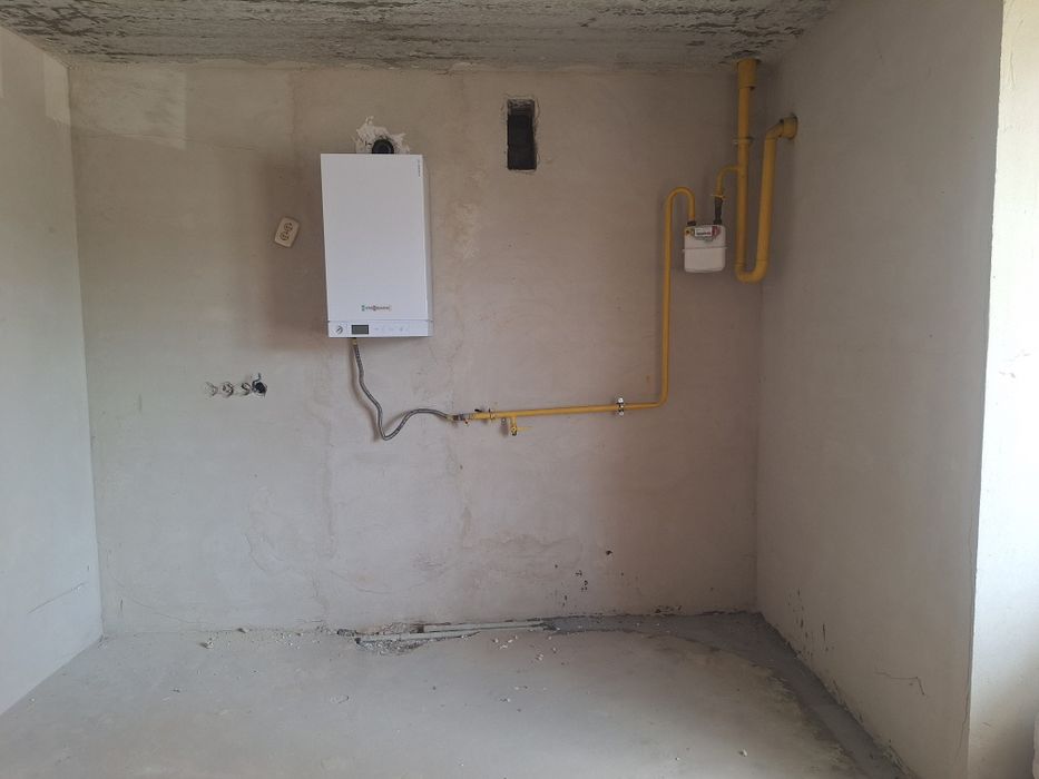 1-кімнатна 52 м з індивід ГАЗ  опаленням на вул. НОВА 31-Б в Борисполі