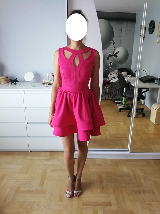 Rozkloszowana, elegancka sukienka
