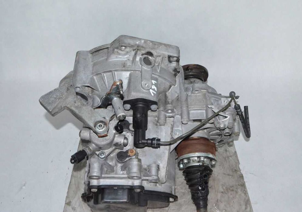 КПП Коробка передач Octavia Golf Altea Passat 1.9 tdi BXE BKC 77 kw