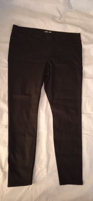 Джинси стрейчові