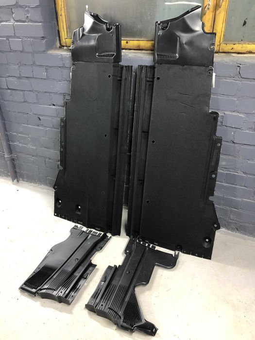 Защита днища на пороги Audi A4 B8 8K0 задние 8K0825215J 8K0825216J