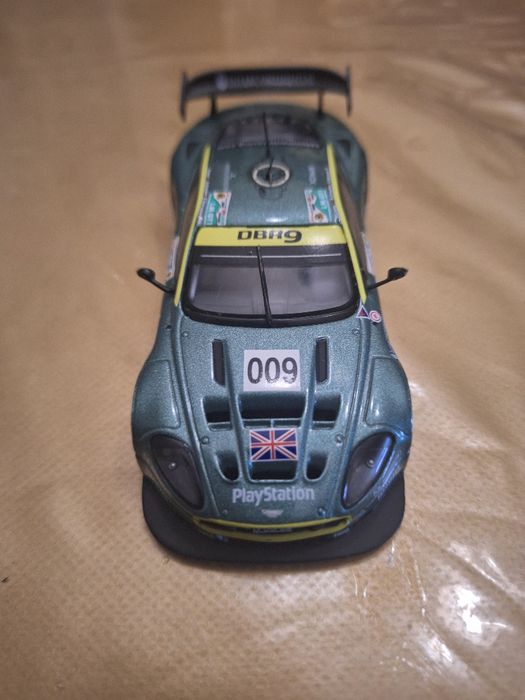 Aston Martin 1:43