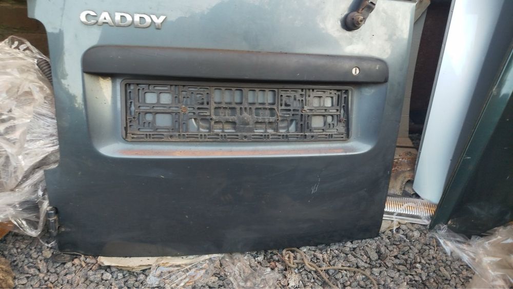 Задня ліва Дверка Volkswagen Caddy 3 Кадді 3