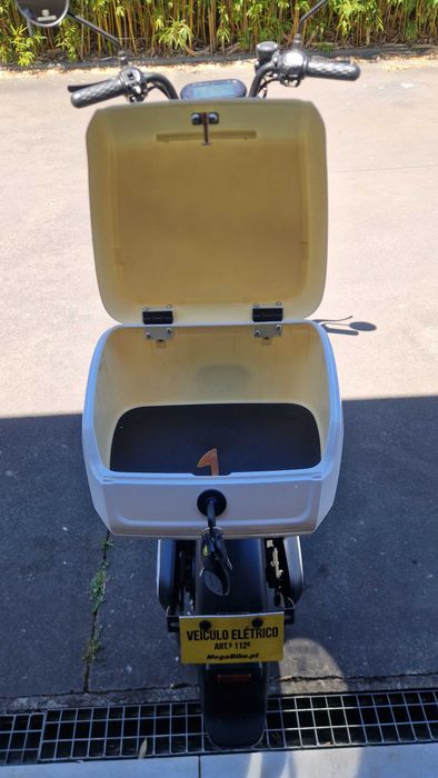 Scooter Elétrica Megabike "Nice" — Semi-Nova | 185 km | Bateria Lítio 24Ah