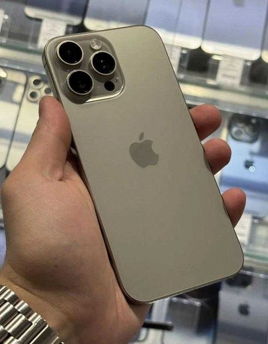 iPhone 16 Pro Max, 256 ГБ, SIM + eSIM
