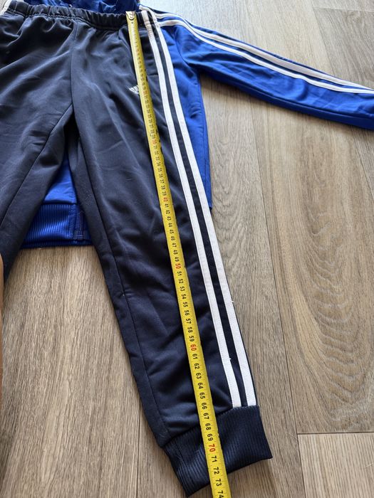 Костюм adidas оригінал 7/8 років