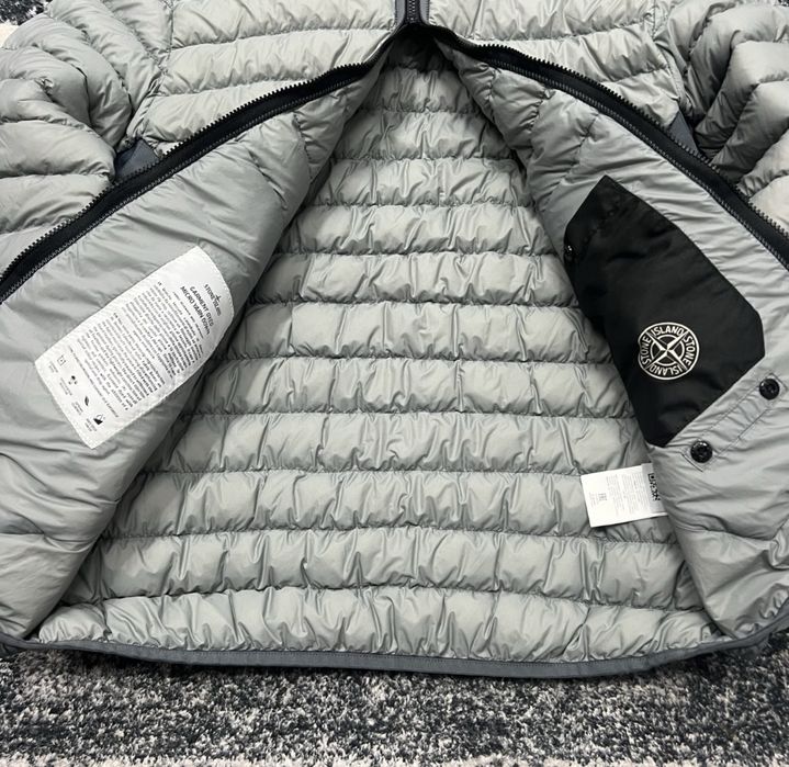 Легкий пуховик Stone Island сірий