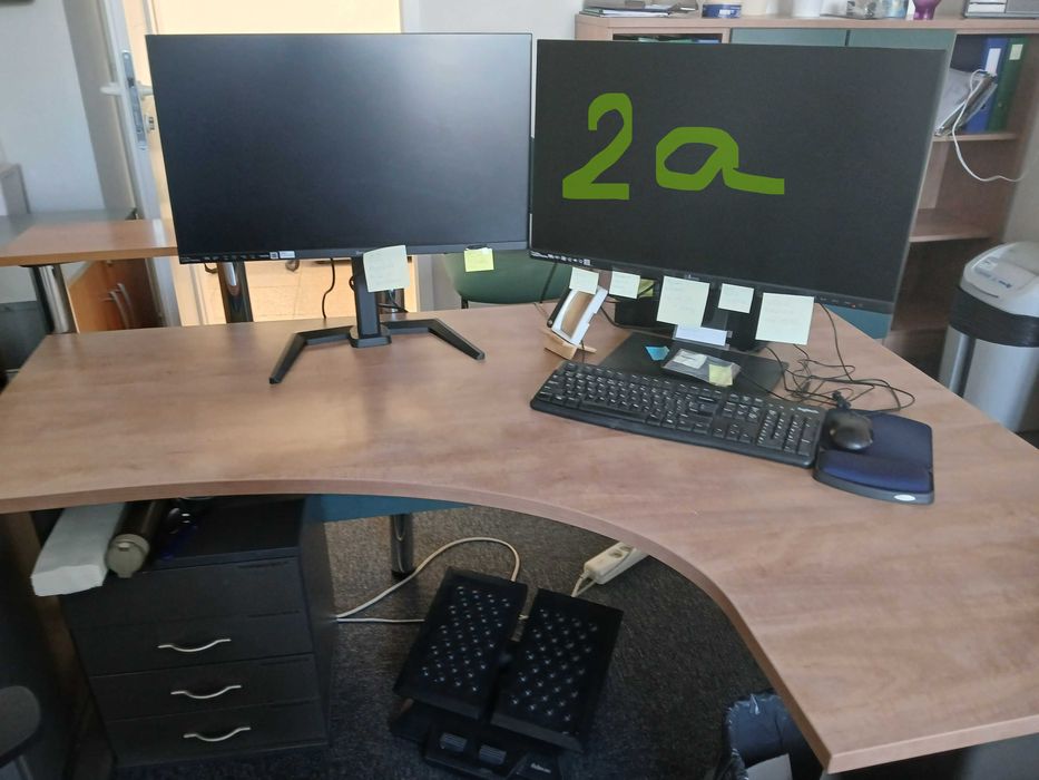 Meble biurowe - biurka, kontenery, komody