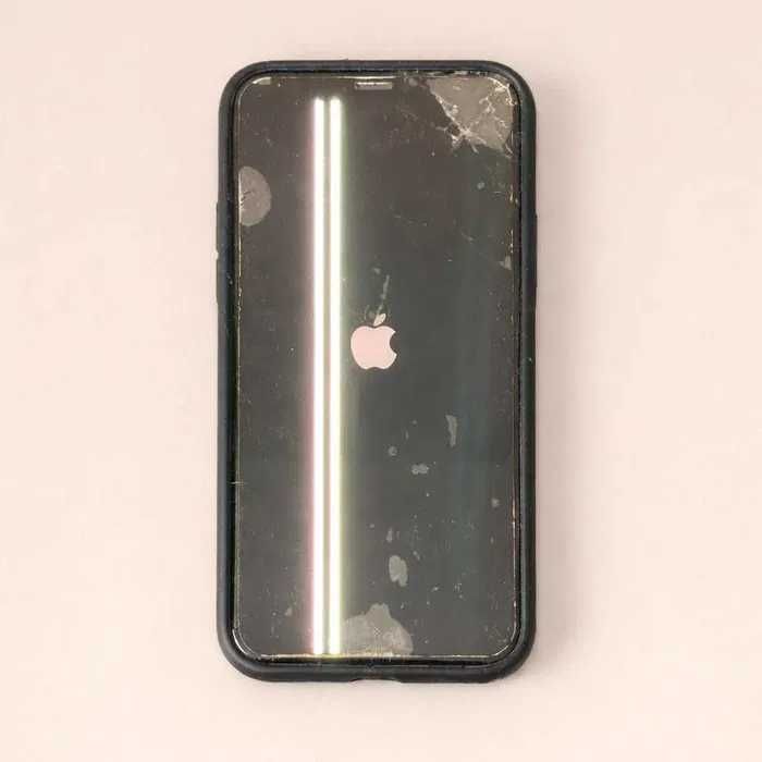 iPhone 11 Pro 64 GB / uszkodzony ekran / szybka gratis