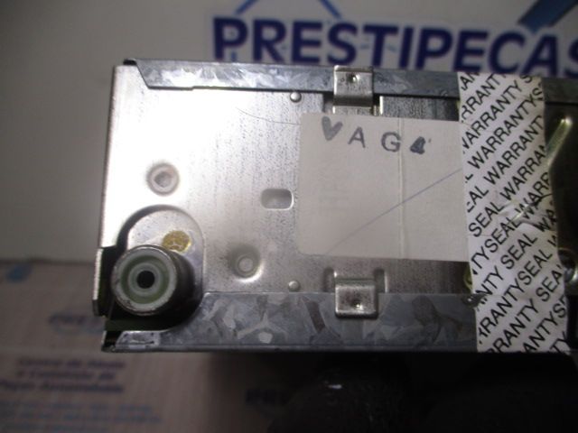 Rádio / auto-rádio VOLKSWAGEN Polo (9N)