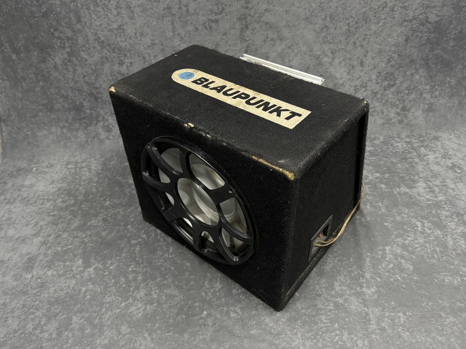 Subwoofer BLAUPUNKT Tuba basowa Wzmacniacz CarAudio Tuning Golf Audi