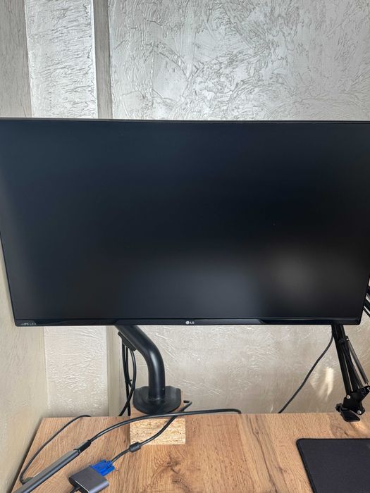 Монітор LG 27" IPS (27MP68HM-P) (Хороший стан)