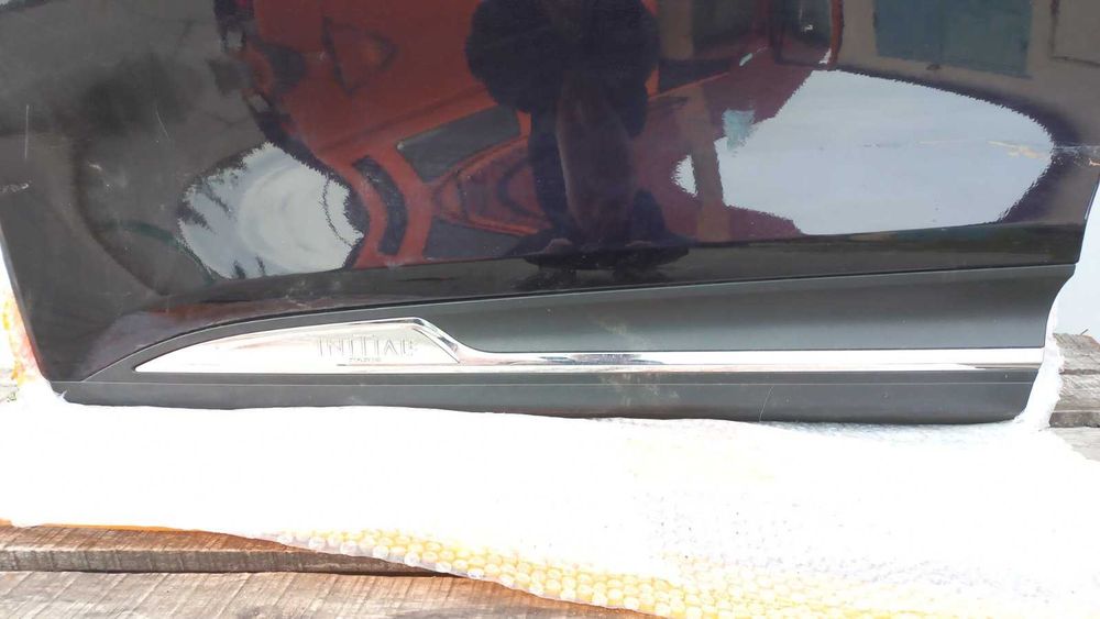 Двері передні ліві в наявності з розборки Renault Scenic IV  в комплекті зі склом, накладка, молдинг замок Рено Сценік 4 запчастини вживані шрот