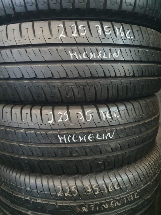 Pneus  225/75/16C (camping e carga)