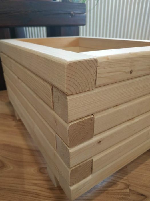 Donica doniczka drewniana ogrodowa , skrzynka na kwiaty