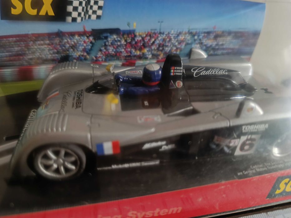 Scalextric Cadillac Northstar 24H Le Mans 2001 1:32