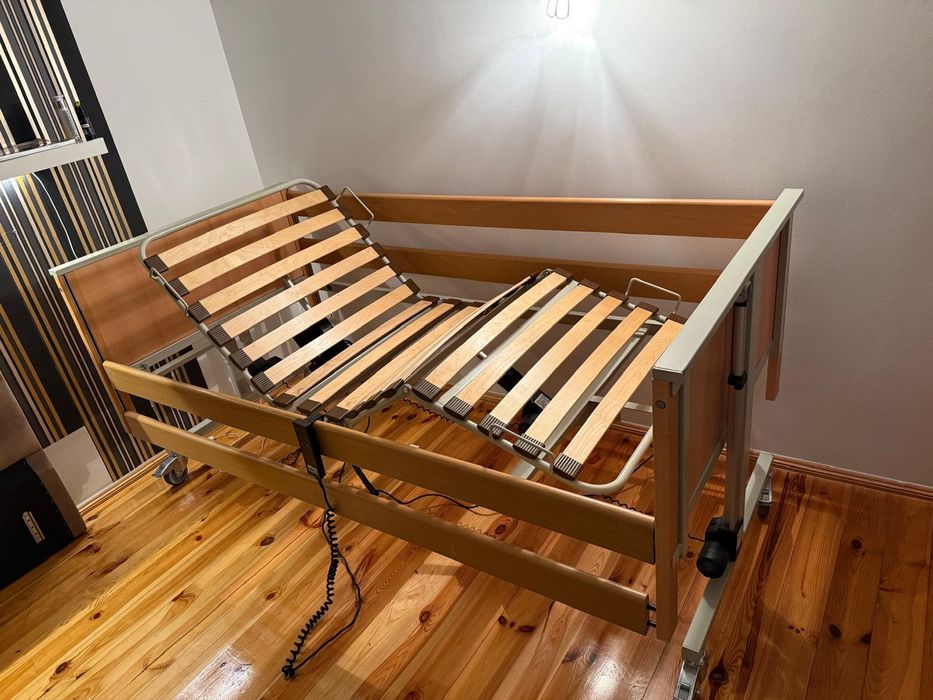 Łóżko rehabilitacyjne elektryczne na pilota