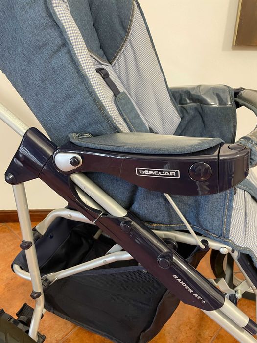 Carrinho de passeio Bébécar