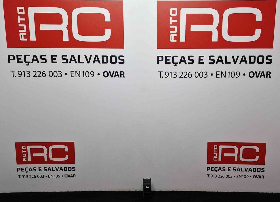 Comando / Botão / Interruptor Vidros Trás Direito 30170308 - PEUGEOT 3008 I Veículo multiuso