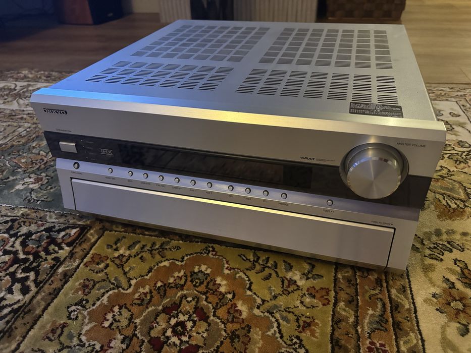 Receiver Onkyo TX-SR805