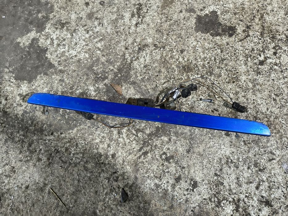 Blenda klapy bagażnika BMW E39 touring mikrostyk oświetlenie tablicy
