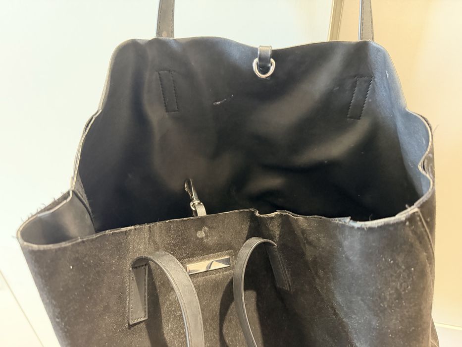 Czarna torba shopperka zamszowa