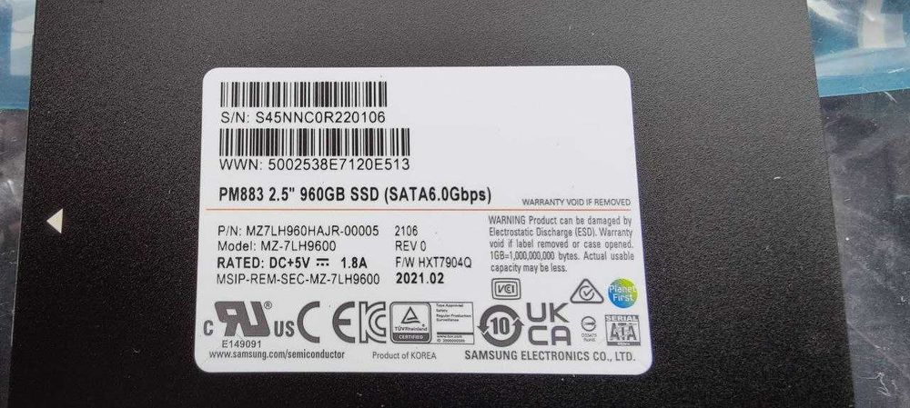 SSD диск Samsung 1TB накопичувач PM883 Enterprise 960GB MZ7LH960HAJR