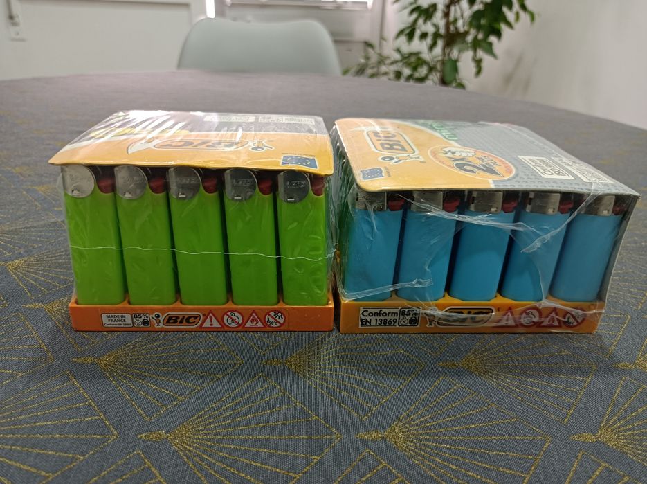 Isqueiros BIC Novos pack de 50, lisos ou temas