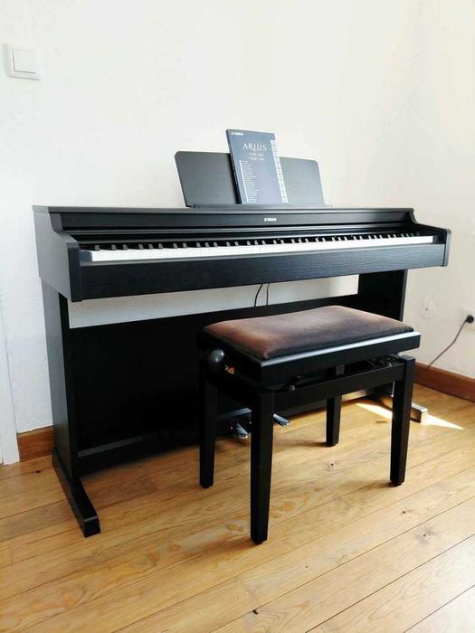 Yamaha YDP 165 Digital Piano Preto com banco e com garantia de FNAC