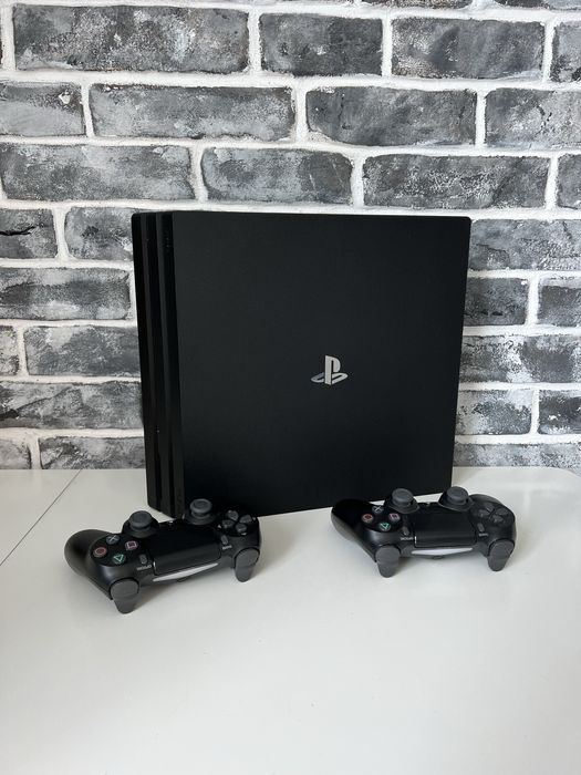 Ps4 Pro 1 tb + 60 игр - GoldHen ПО 9.0-12.52 - 2 джойстика
