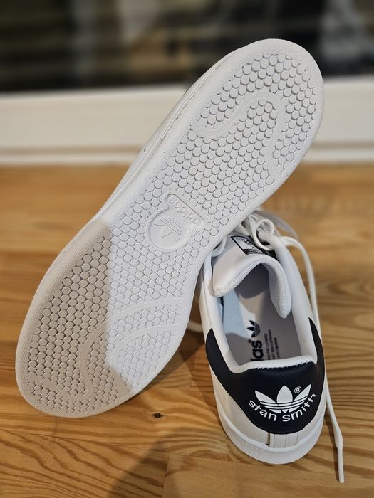 Buty nowe Adidas stan Smith rozm Eu 44 , wkładka 28cm