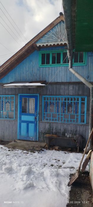 Будинок з гарними краєвидами готовий до проживання.