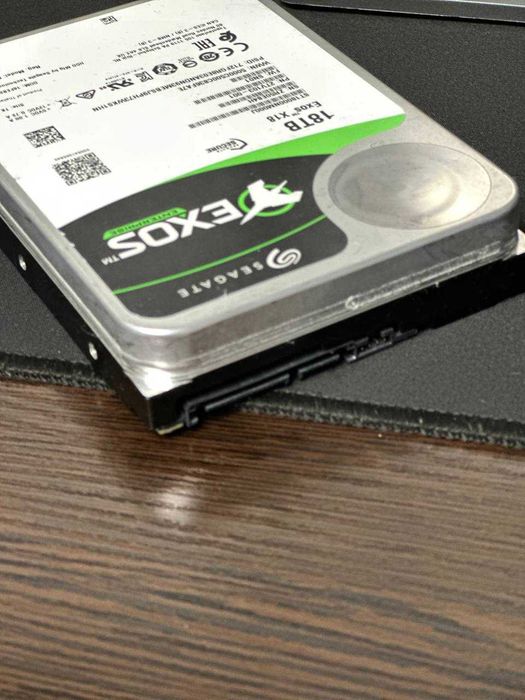 Жорсткий диск HDD Seagate Exos X18 18TB (ST18000NM000J) Enterprise