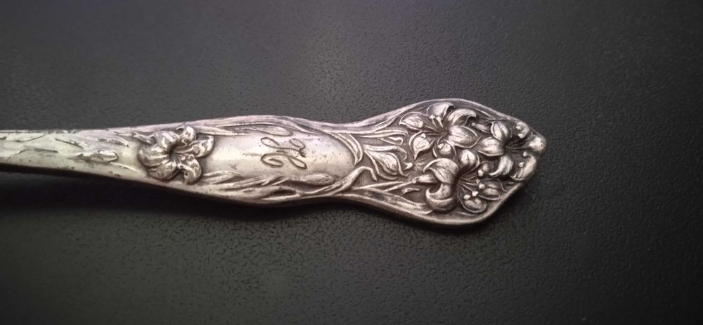 Ложечка серебрение, лилии 1909 by Stratford Silver Co