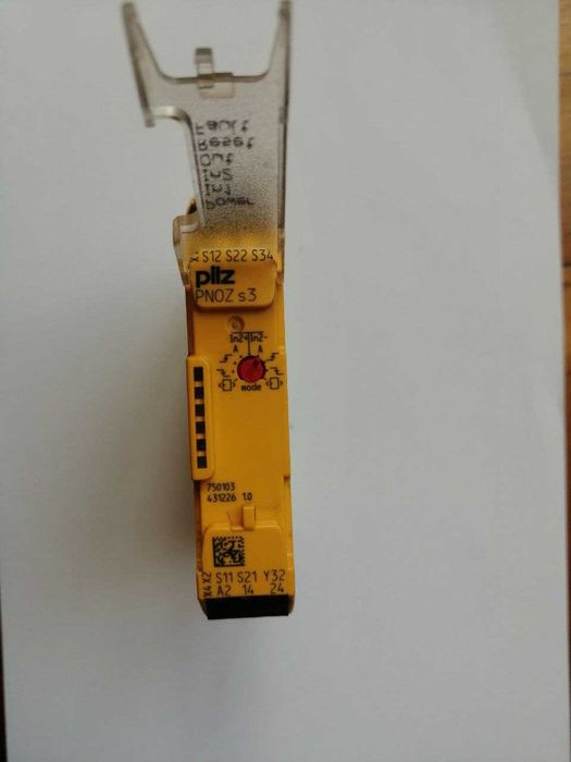 Реле безпеки Pilz pnoz s3  750103