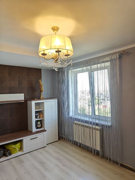 Продаж окремо стоячий будинок