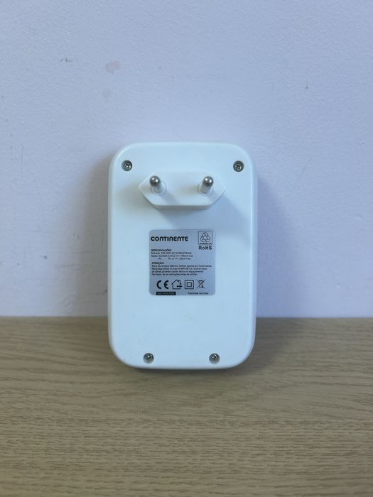 Carregador de Pilhas Recicláveis, 4 espaços