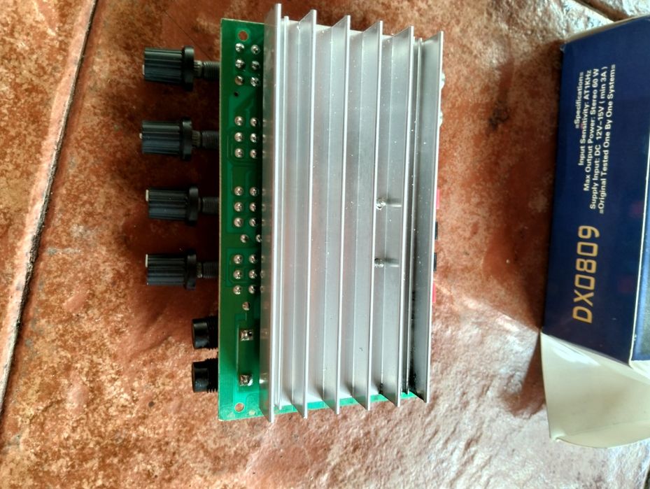 Vendo amplificador de som
