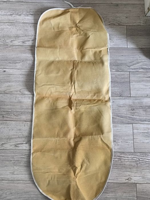 Pokrowiec na deskę do prasowania 120x45 cm  odporny na plamy  zaprasza