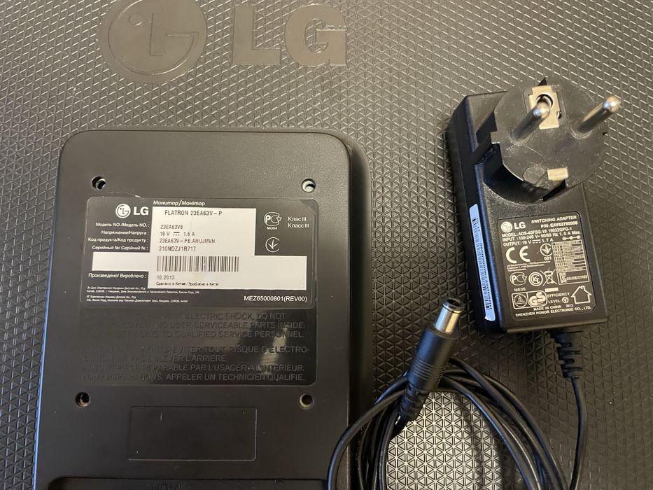 Монітор 23 LG 23EA63V-P