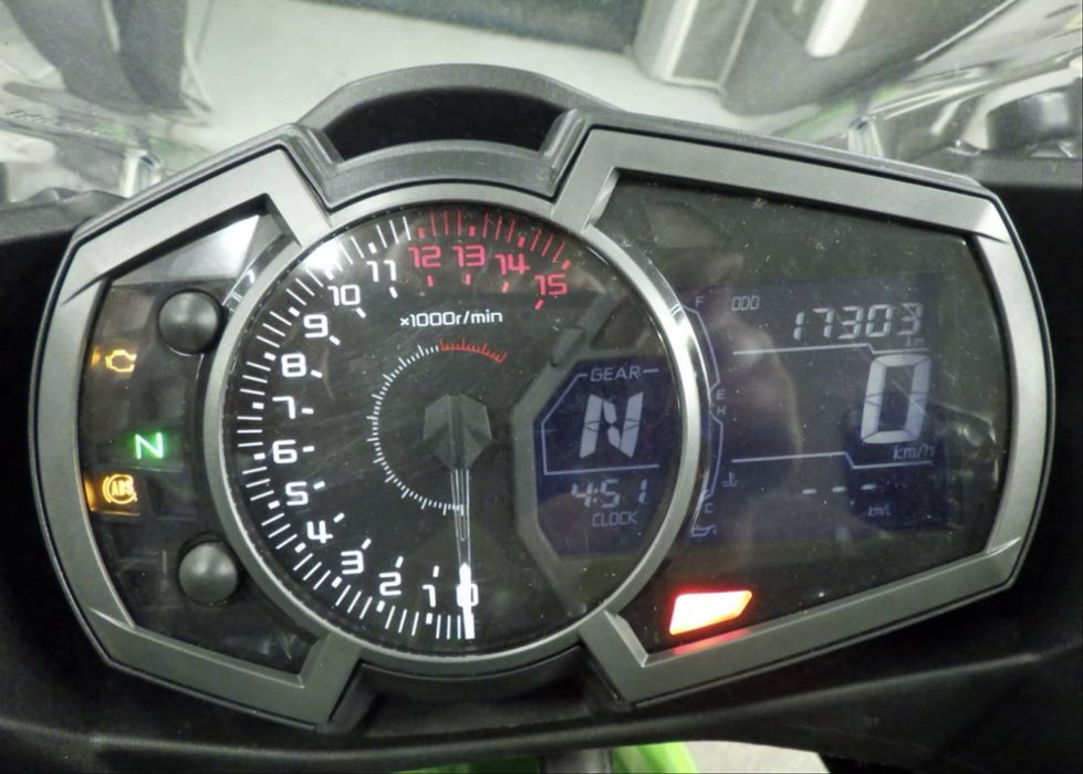 Kawasaki Ninja 400 2023  рік