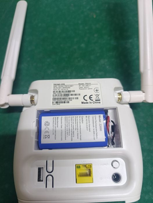 автономный 4G LTE Wi-Fi роутер Tecno TR210