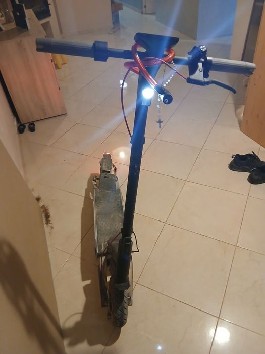 Trotinete eletrica com 2 meses de uso