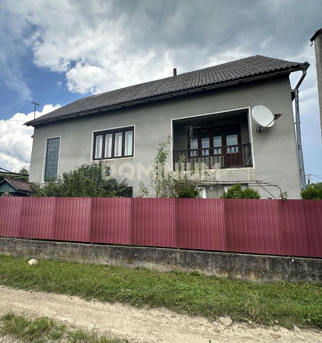 Продаж будинку  в с.Новобарово