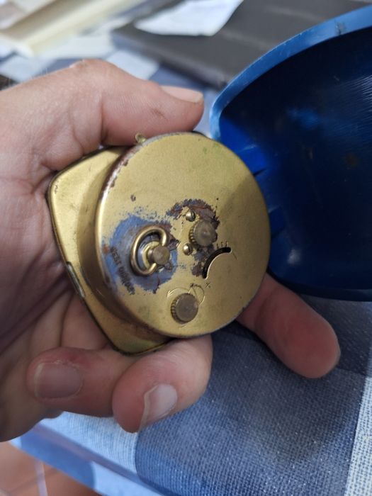 Alarm Clock64553062253058122